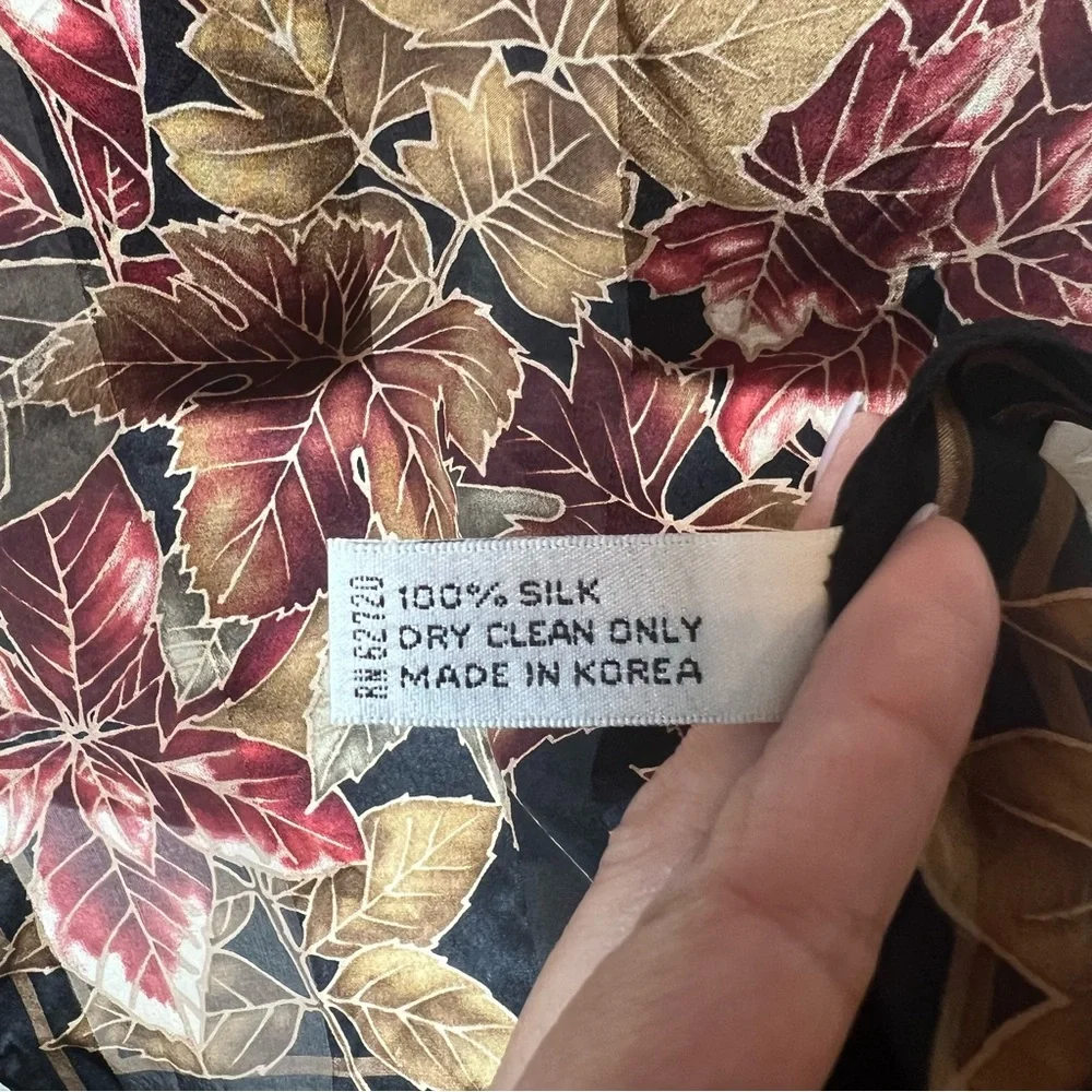 Oscar de la Renta vintage autumn leaves foliage sheer silk classic elegant scarf